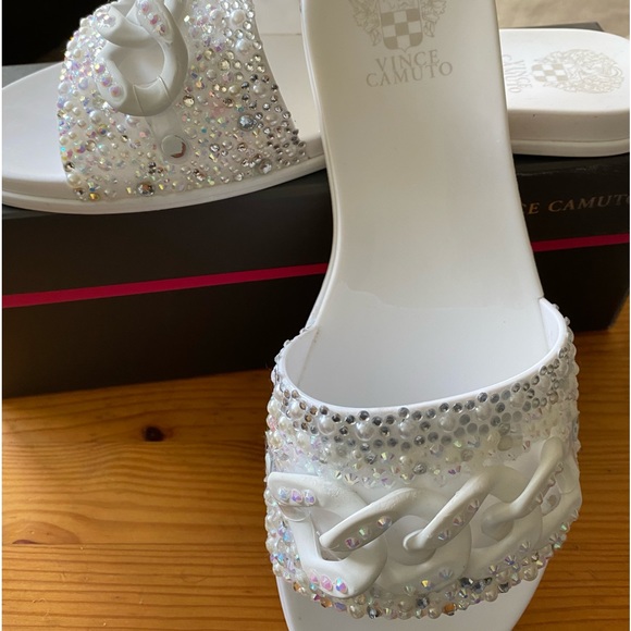 Vincent Camuto White Upscale Blinged-Out Jellie Sandals - Picture 4 of 6